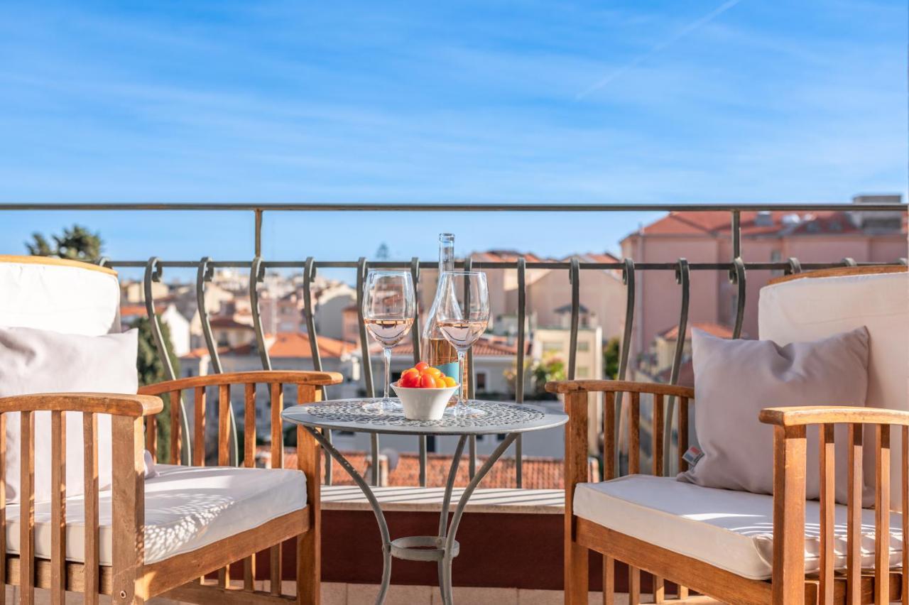 La Fabrique A Poupees - Chambres Et Appartements De Charme Au Coeur De Menton Luaran gambar