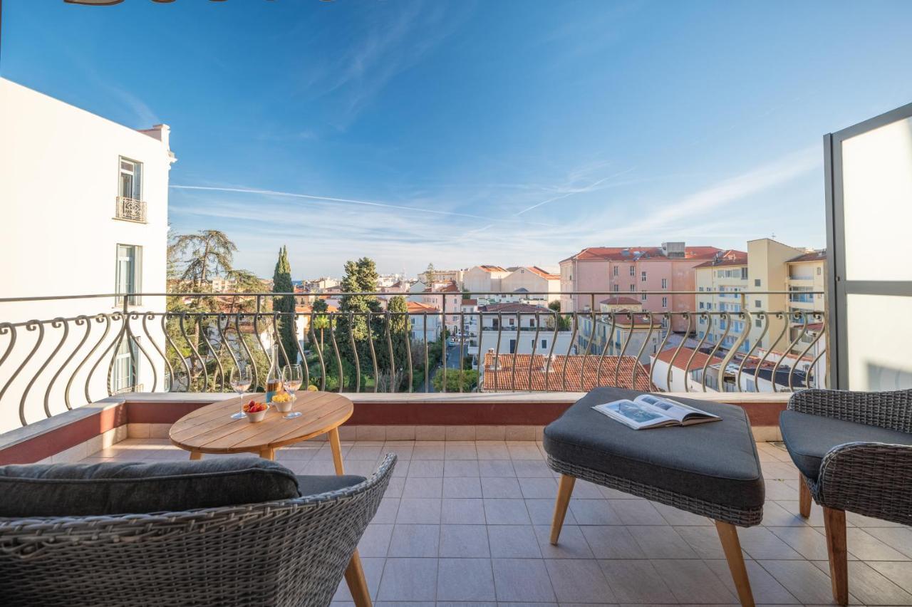 La Fabrique A Poupees - Chambres Et Appartements De Charme Au Coeur De Menton Luaran gambar