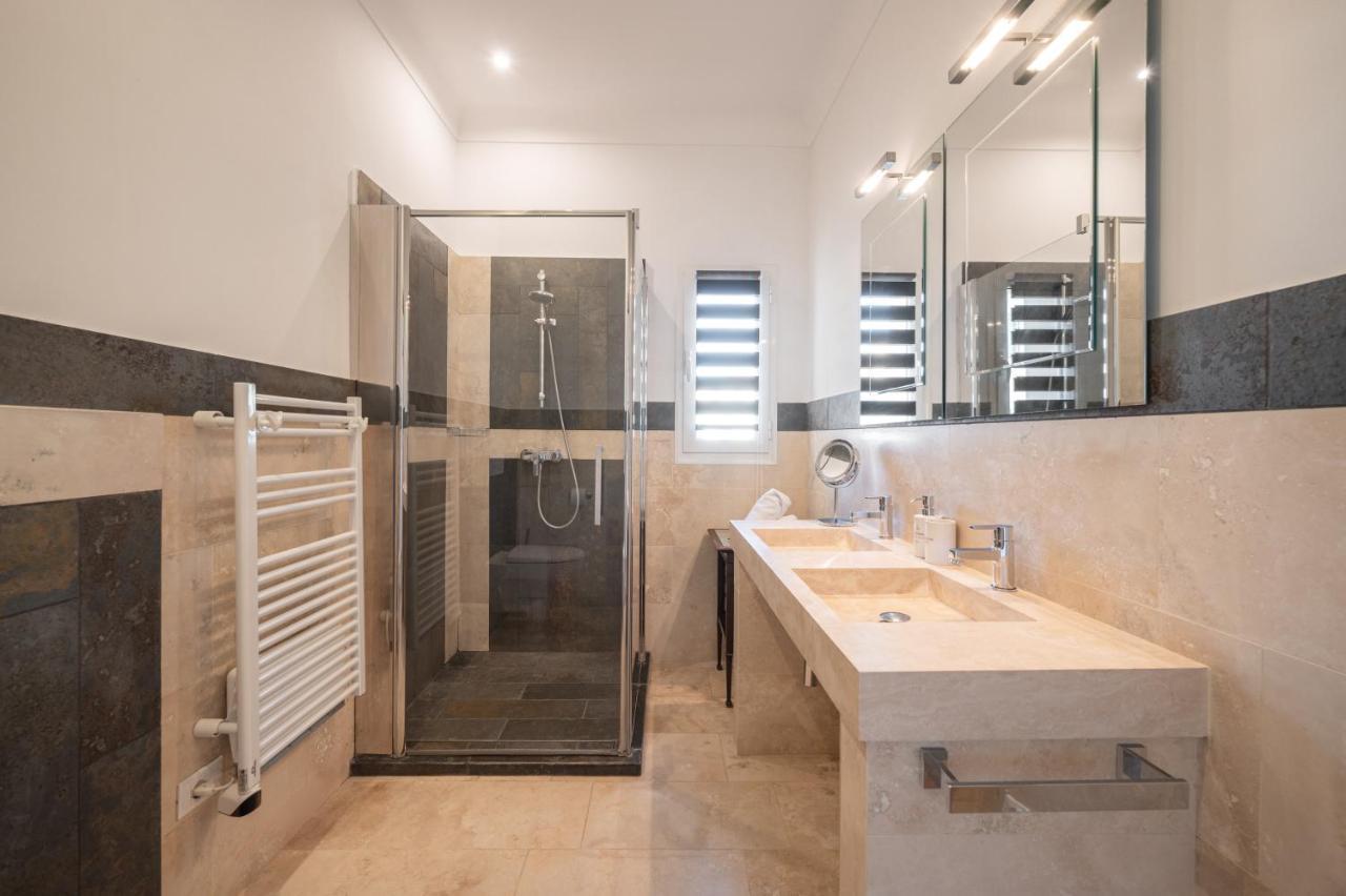 La Fabrique A Poupees - Chambres Et Appartements De Charme Au Coeur De Menton Luaran gambar