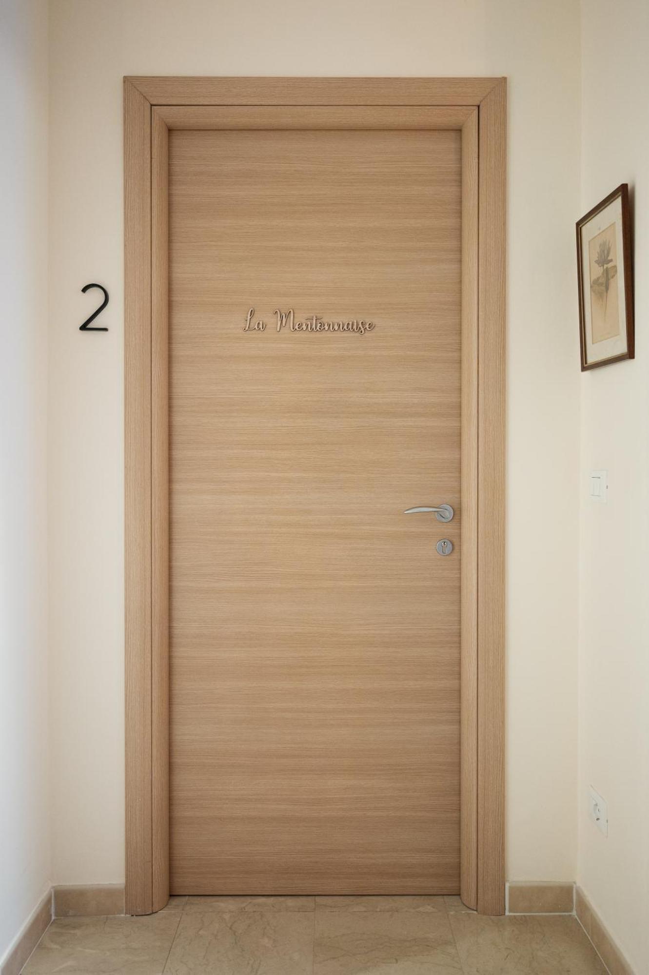 La Fabrique A Poupees - Chambres Et Appartements De Charme Au Coeur De Menton Luaran gambar